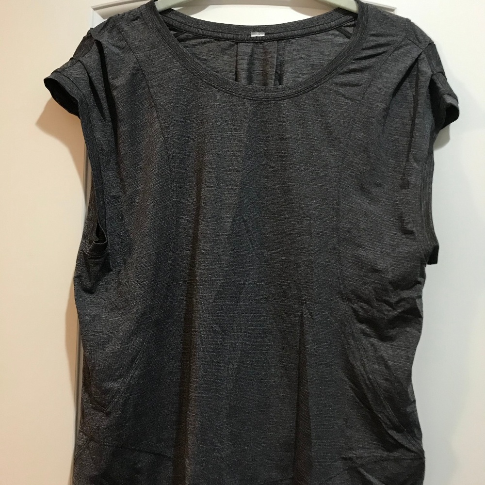 Lululemon Heathered Black Gait Keeper Short